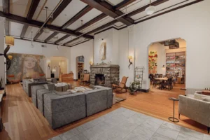 Hotels &#038; Motels