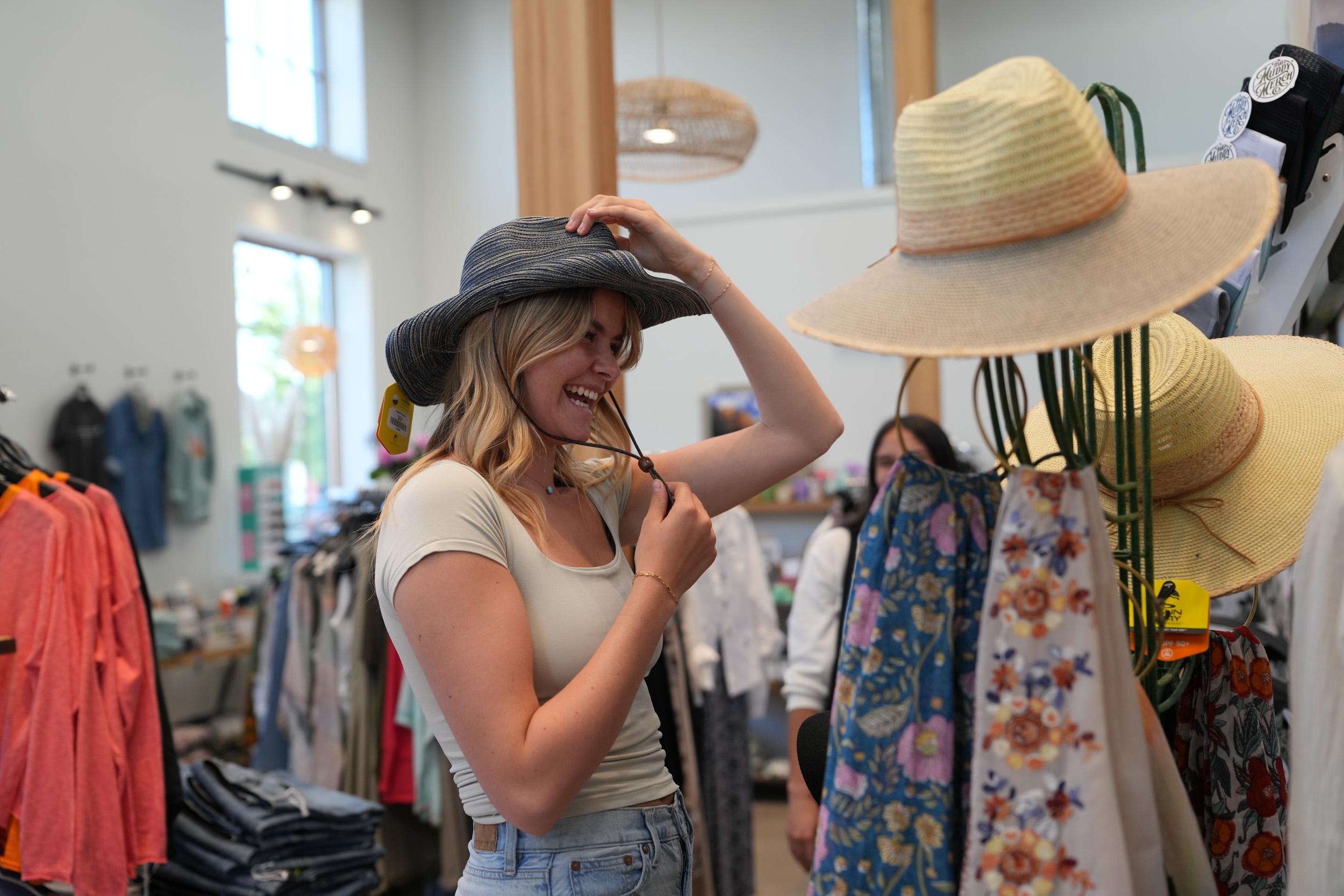 shopping in redmond oregon