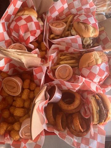 The Burger Cart - Photo 3