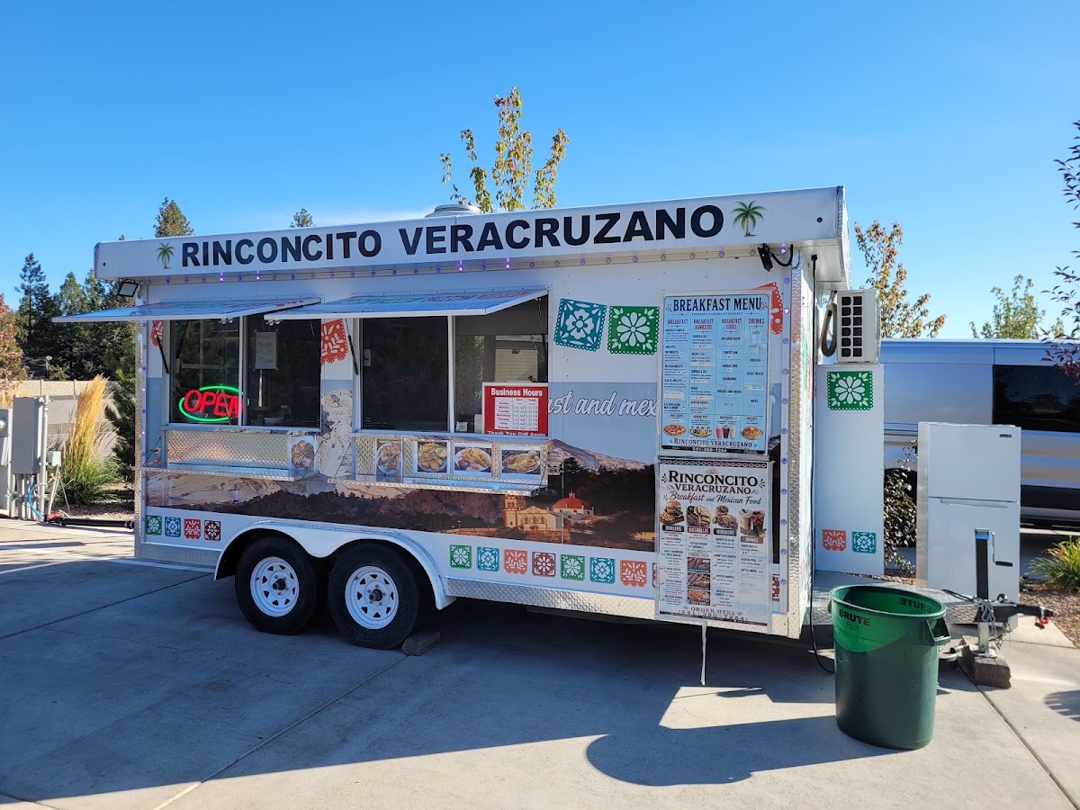 RINCONCITO VERACRUZANO LLC - Photo 3